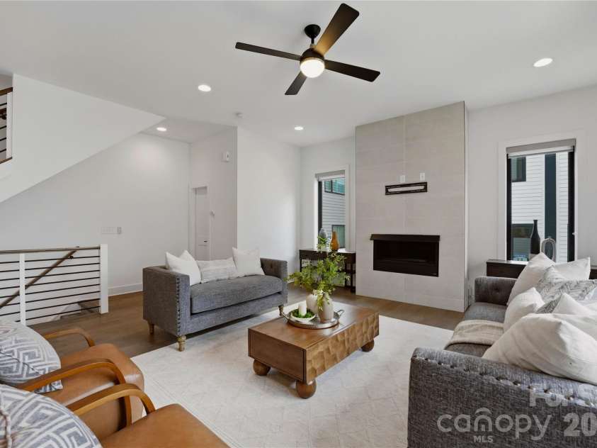 1004 Westbrook Drive, Charlotte, NC 28202.  MLS# CAR4394867, YatesRealty ID 43370. 