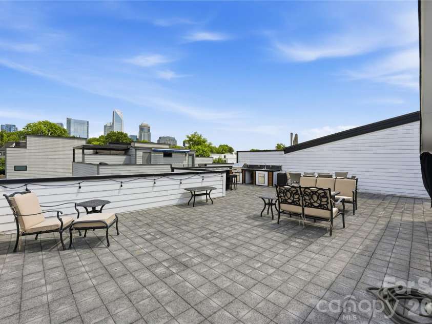 1004 Westbrook Drive, Charlotte, NC 28202.  MLS# CAR4394867, YatesRealty ID 43370. 