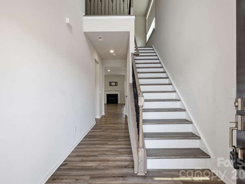7412 Echoing Hills Lane, Maiden, NC 28650.  MLS# CAR4409105, YatesRealty ID 43371. 