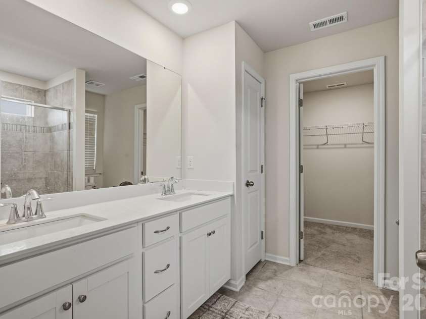 7412 Echoing Hills Lane, Maiden, NC 28650.  MLS# CAR4409105, YatesRealty ID 43371. 