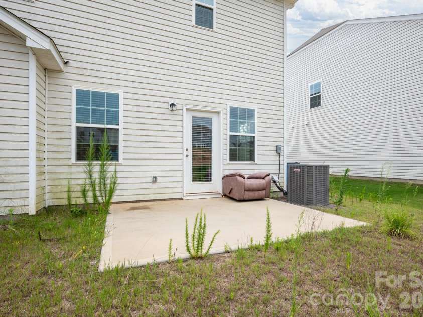 7412 Echoing Hills Lane, Maiden, NC 28650.  MLS# CAR4409105, YatesRealty ID 43371. 