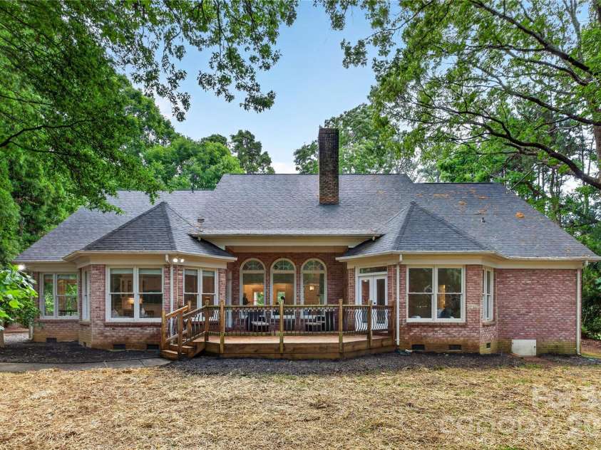 6424 Antioch Church Road, Matthews, NC 28104.  MLS# CAR4411725, YatesRealty ID 43373. 