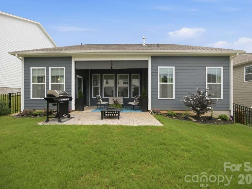 8125 Warford Little Road, Denver, NC 28037.  MLS# CAR4409016, YatesRealty ID 43374. Back patio