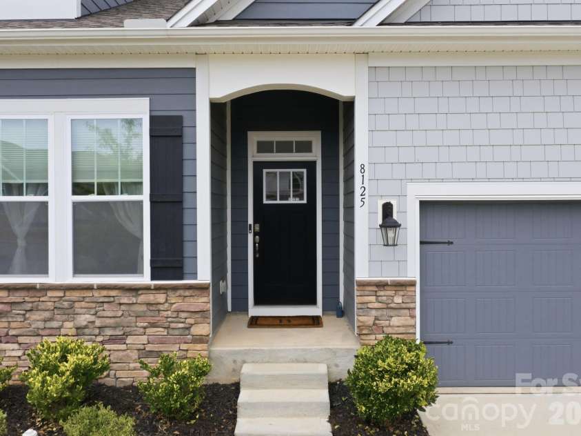 8125 Warford Little Road, Denver, NC 28037.  MLS# CAR4409016, YatesRealty ID 43374. Front entry