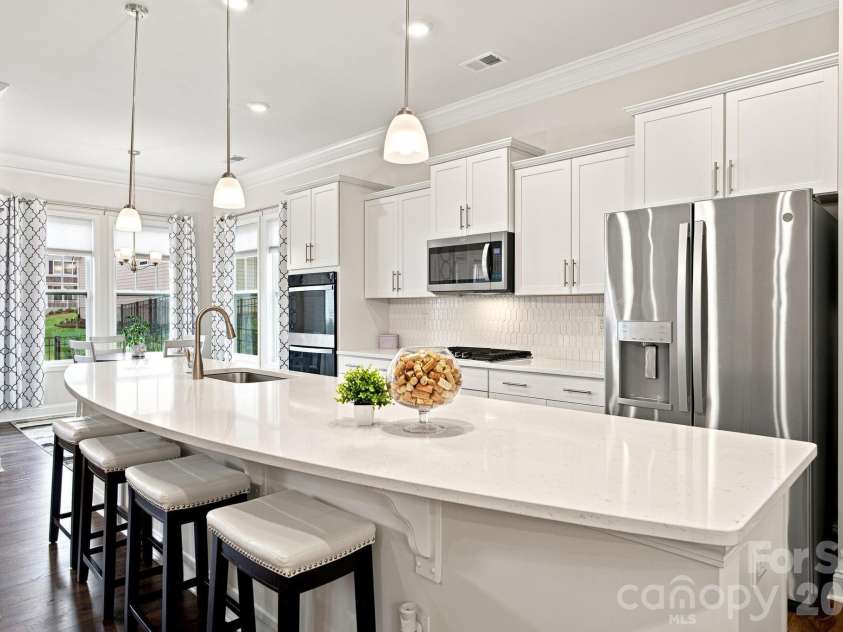 8125 Warford Little Road, Denver, NC 28037.  MLS# CAR4409016, YatesRealty ID 43374. Island seating