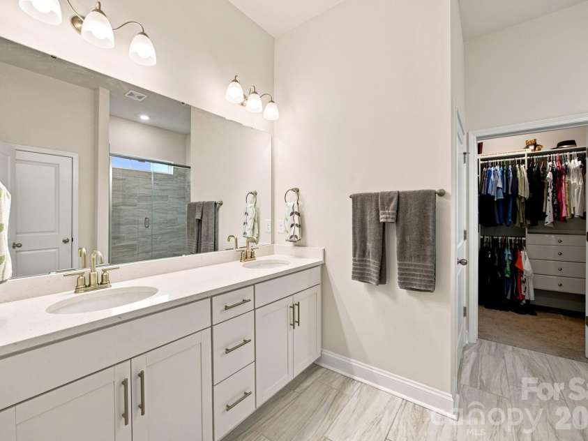 8125 Warford Little Road, Denver, NC 28037.  MLS# CAR4409016, YatesRealty ID 43374. Primary bathroom