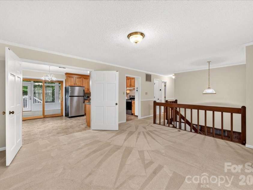 5000 Cedar Forest Drive, Charlotte, NC 28226.  MLS# CAR4411077, YatesRealty ID 43376. 