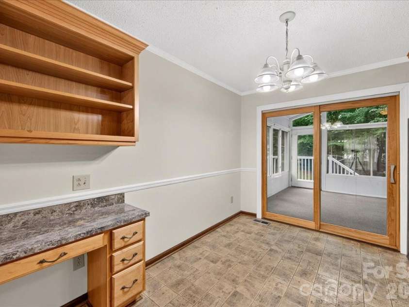 5000 Cedar Forest Drive, Charlotte, NC 28226.  MLS# CAR4411077, YatesRealty ID 43376. 