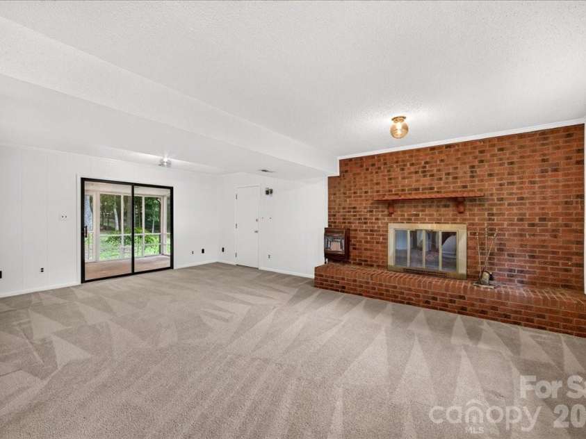 5000 Cedar Forest Drive, Charlotte, NC 28226.  MLS# CAR4411077, YatesRealty ID 43376. 