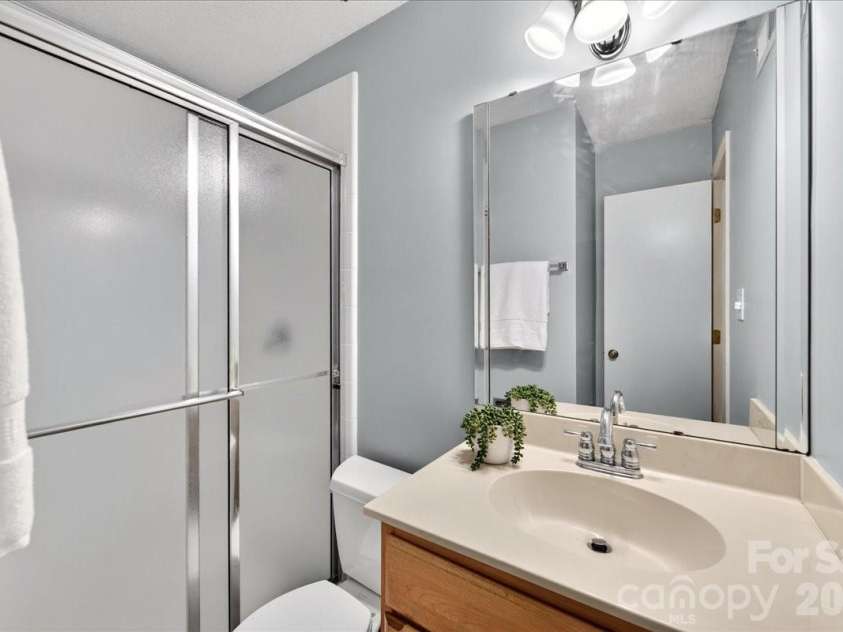 5000 Cedar Forest Drive, Charlotte, NC 28226.  MLS# CAR4411077, YatesRealty ID 43376. 