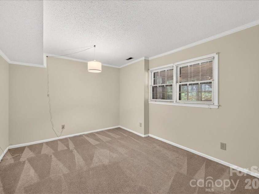 5000 Cedar Forest Drive, Charlotte, NC 28226.  MLS# CAR4411077, YatesRealty ID 43376. 