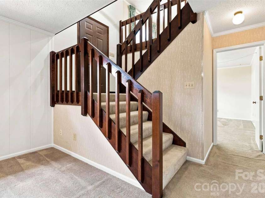 5000 Cedar Forest Drive, Charlotte, NC 28226.  MLS# CAR4423449, YatesRealty ID 43376. 