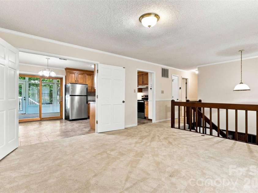5000 Cedar Forest Drive, Charlotte, NC 28226.  MLS# CAR4423449, YatesRealty ID 43376. 