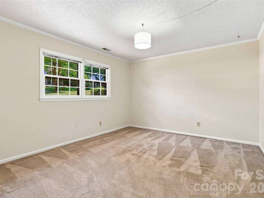 5000 Cedar Forest Drive, Charlotte, NC 28226.  MLS# CAR4423449, YatesRealty ID 43376. 