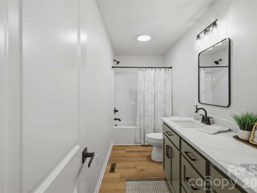 155 Haven Circle, Stony Point, NC 28678.  MLS# CAR4408369, YatesRealty ID 43377. Hall Bathroom