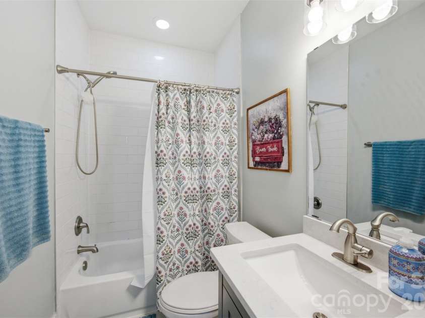 2633 Independence Way, Gastonia, NC 28056.  MLS# CAR4411790, YatesRealty ID 43378. 