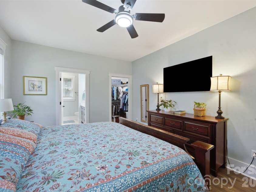 2633 Independence Way, Gastonia, NC 28056.  MLS# CAR4411790, YatesRealty ID 43378. 