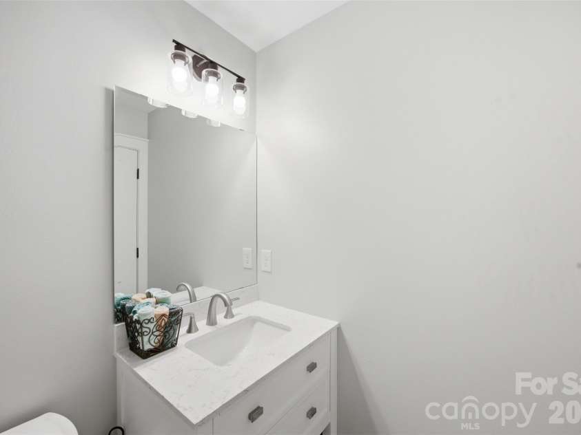 2633 Independence Way, Gastonia, NC 28056.  MLS# CAR4411790, YatesRealty ID 43378. 