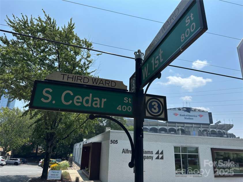 1101 1st Street, Charlotte, NC 28202.  MLS# CAR4282348, YatesRealty ID 4338. Taking you to 1101 W. 1st Street, UNIT 409 - Penthouse