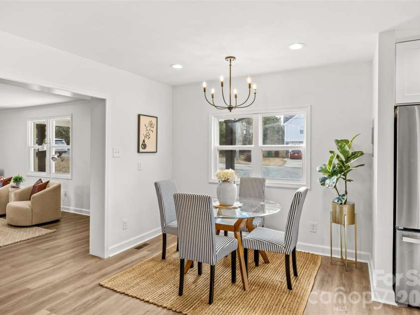 820 Dale Avenue, Charlotte, NC 28216.  MLS# CAR4334513, YatesRealty ID 4338. 