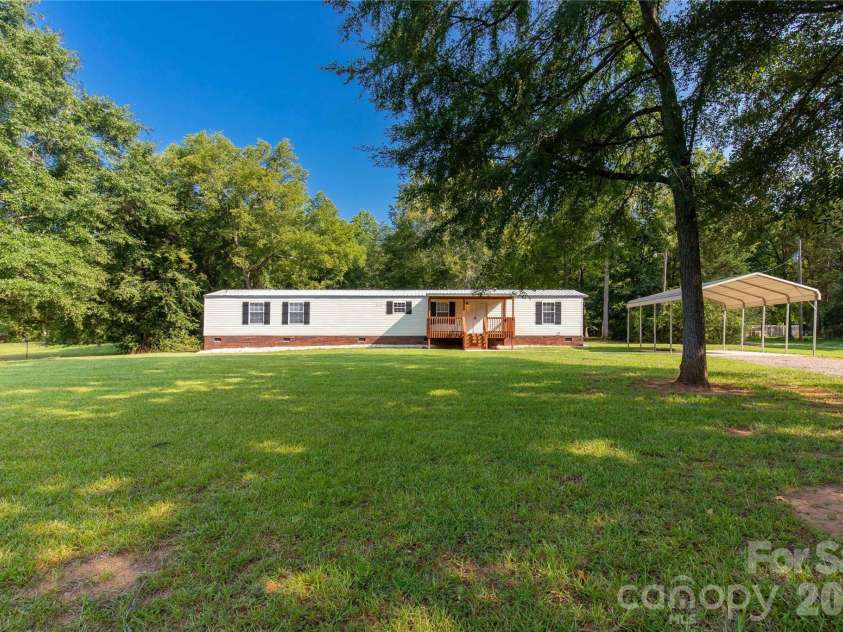 3902 Appaloosa Rdg Road, Richburg, SC 29729.  MLS# CAR4413226, YatesRealty ID 43380. 