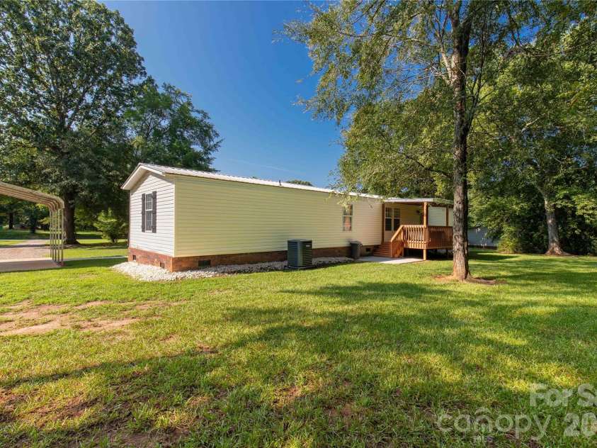 3902 Appaloosa Rdg Road, Richburg, SC 29729.  MLS# CAR4413226, YatesRealty ID 43380. 