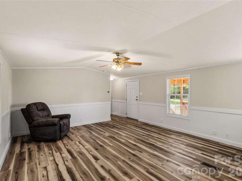 3902 Appaloosa Rdg Road, Richburg, SC 29729.  MLS# CAR4413226, YatesRealty ID 43380. 