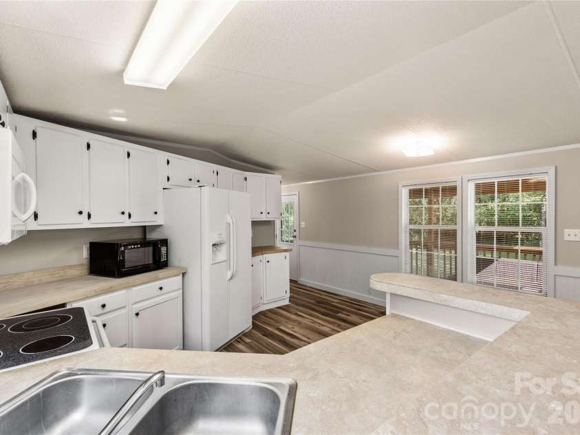 3902 Appaloosa Rdg Road, Richburg, SC 29729.  MLS# CAR4413226, YatesRealty ID 43380. 
