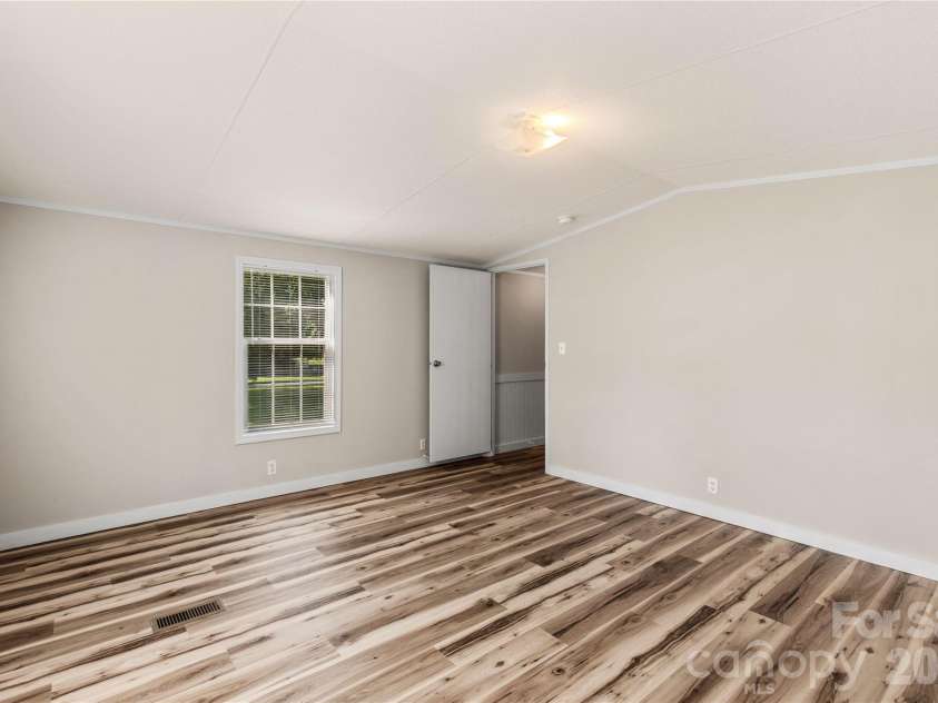 3902 Appaloosa Rdg Road, Richburg, SC 29729.  MLS# CAR4413226, YatesRealty ID 43380. 