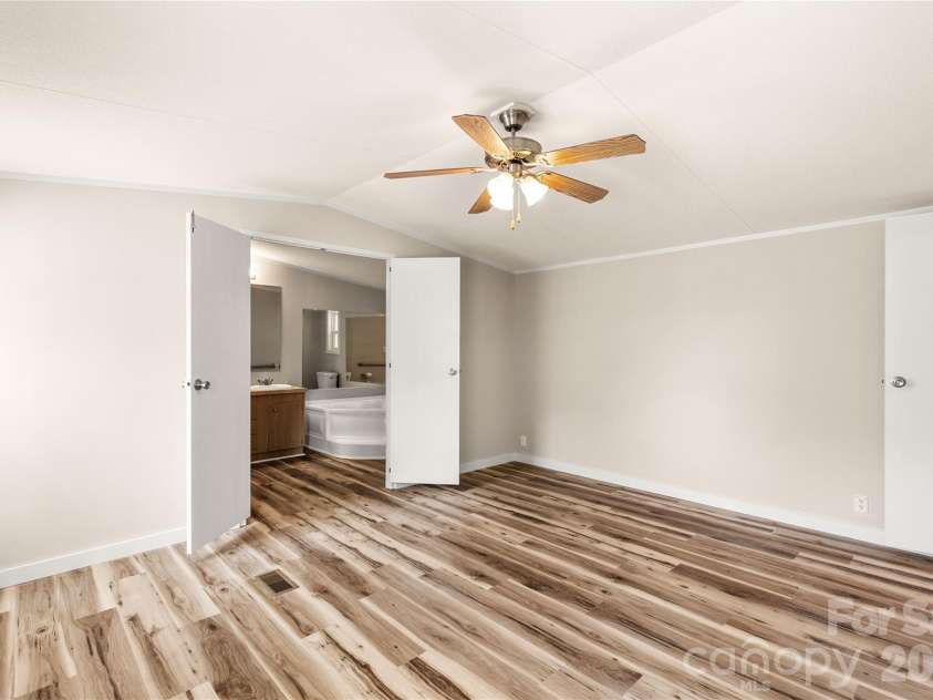 3902 Appaloosa Rdg Road, Richburg, SC 29729.  MLS# CAR4413226, YatesRealty ID 43380. 