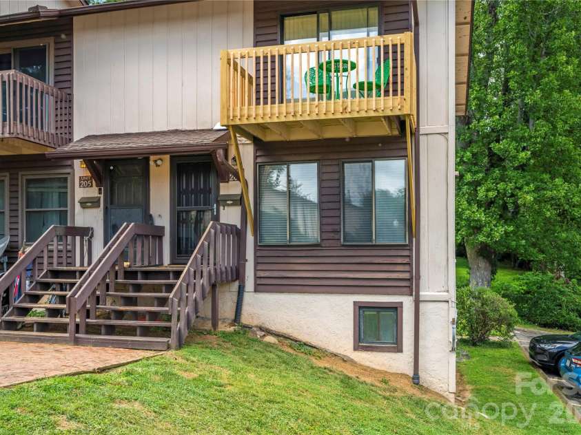 63 Shepard Square, Brevard, NC 28712.  MLS# CAR4411388, YatesRealty ID 43382. 