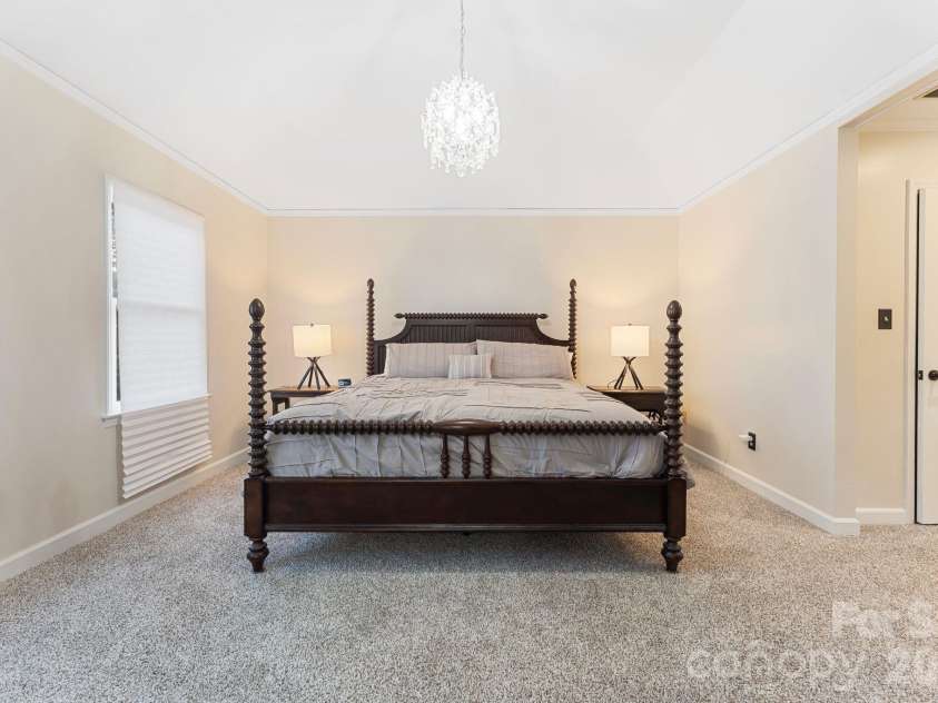 1006 Chelsea Place, Matthews, NC 28105.  MLS# CAR4408287, YatesRealty ID 43383. 