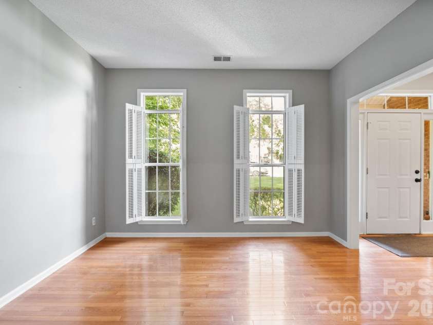 2040 Swaim Drive, Matthews, NC 28105.  MLS# CAR4412314, YatesRealty ID 43384. 