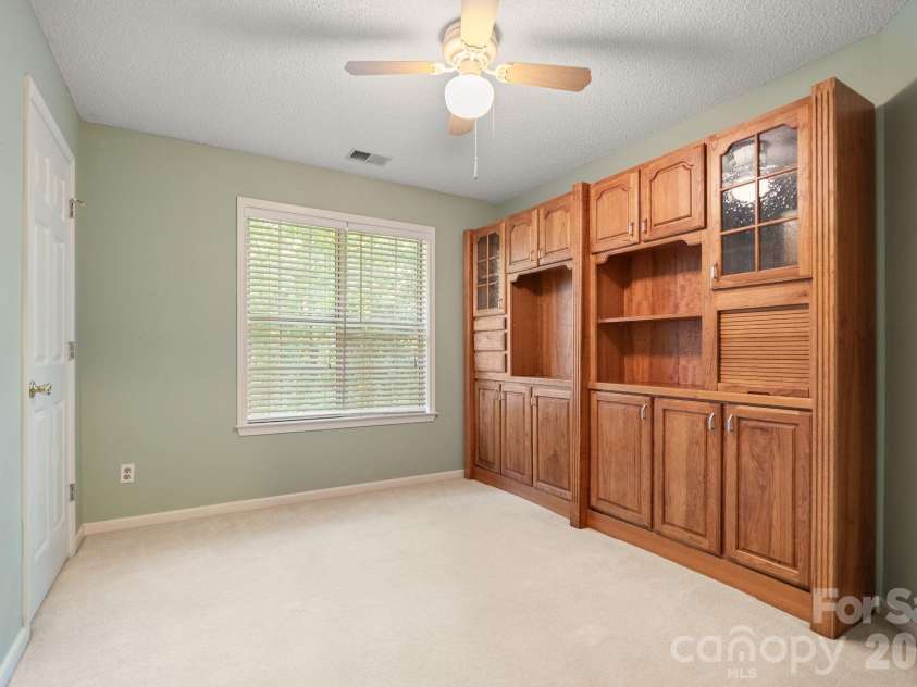 2040 Swaim Drive, Matthews, NC 28105.  MLS# CAR4412314, YatesRealty ID 43384. 