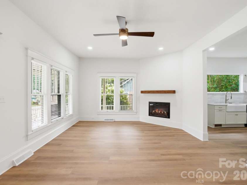 1627 Main Street, Salisbury, NC 28144.  MLS# CAR4402430, YatesRealty ID 43385. 