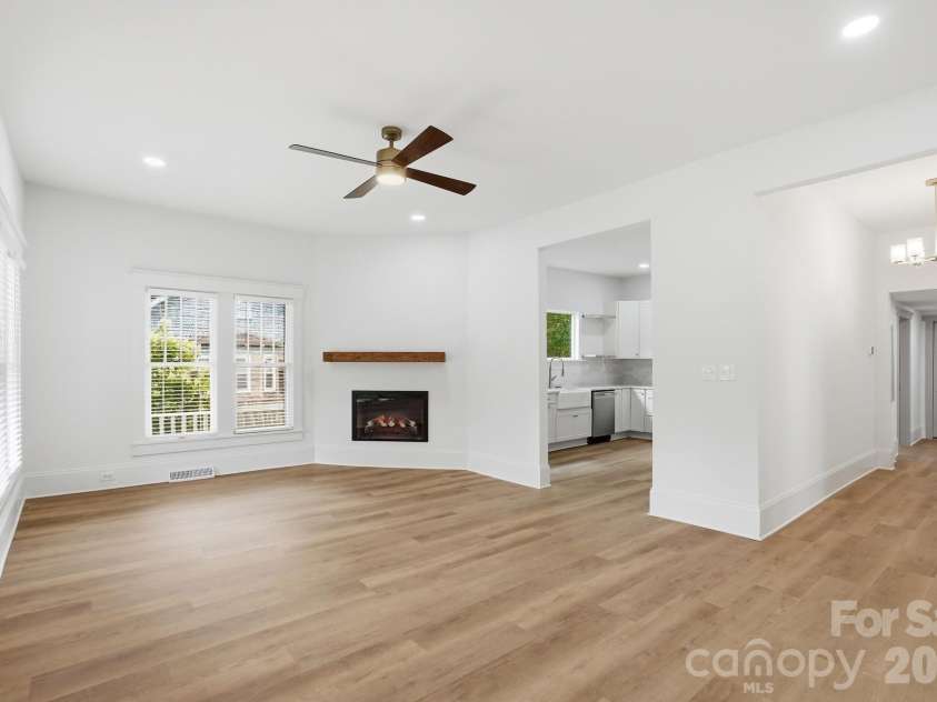 1627 Main Street, Salisbury, NC 28144.  MLS# CAR4402430, YatesRealty ID 43385. 