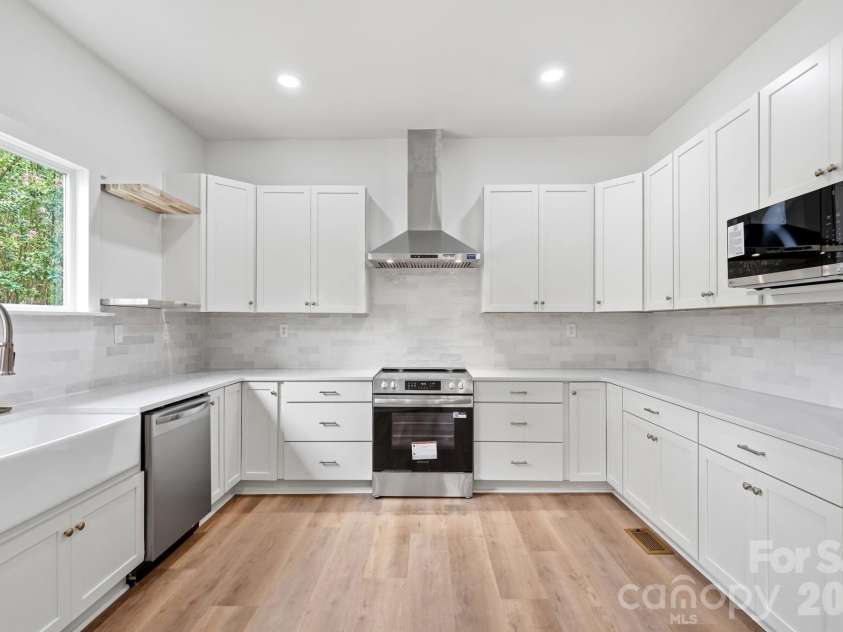 1627 Main Street, Salisbury, NC 28144.  MLS# CAR4402430, YatesRealty ID 43385. 