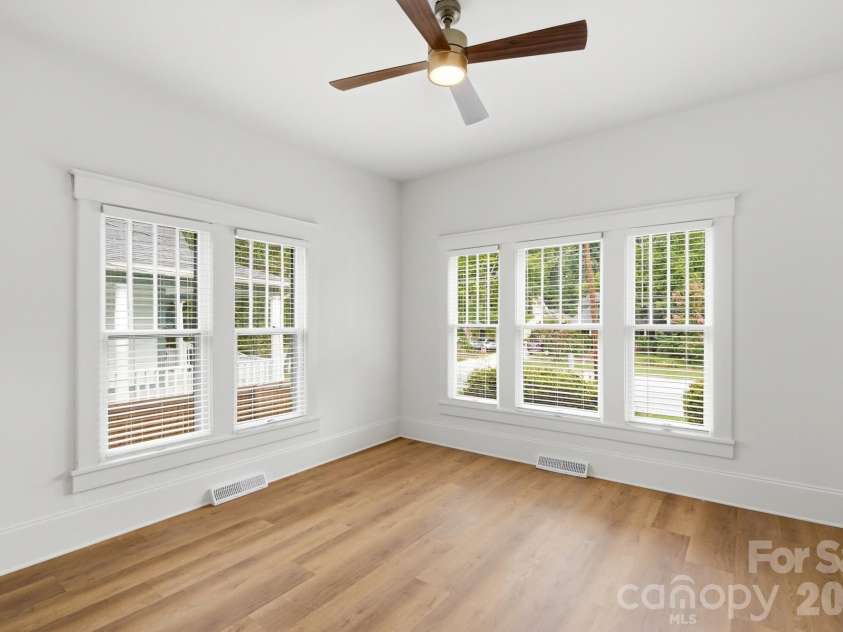 1627 Main Street, Salisbury, NC 28144.  MLS# CAR4402430, YatesRealty ID 43385. 