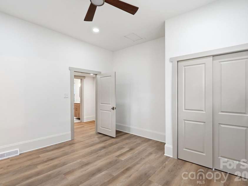 1627 Main Street, Salisbury, NC 28144.  MLS# CAR4402430, YatesRealty ID 43385. 
