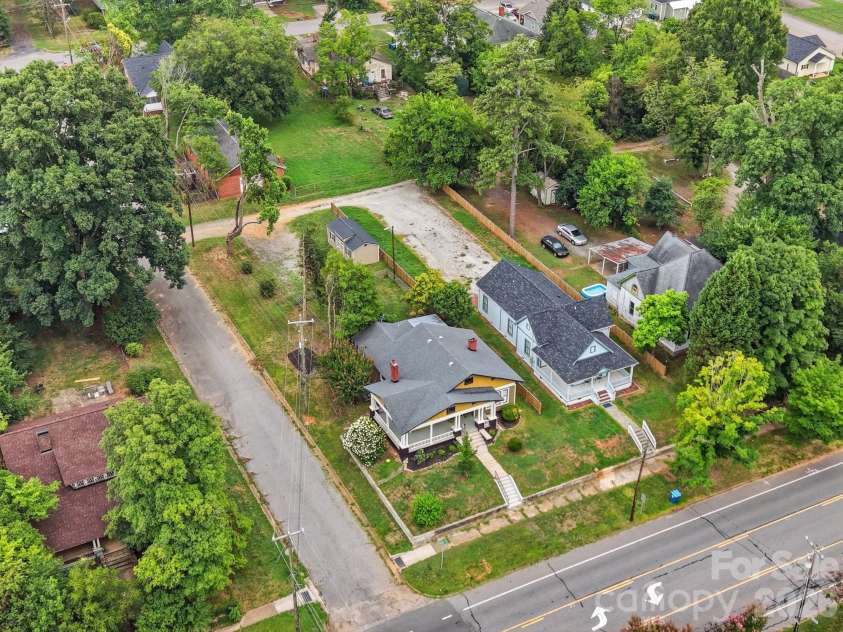 1627 Main Street, Salisbury, NC 28144.  MLS# CAR4402430, YatesRealty ID 43385. 