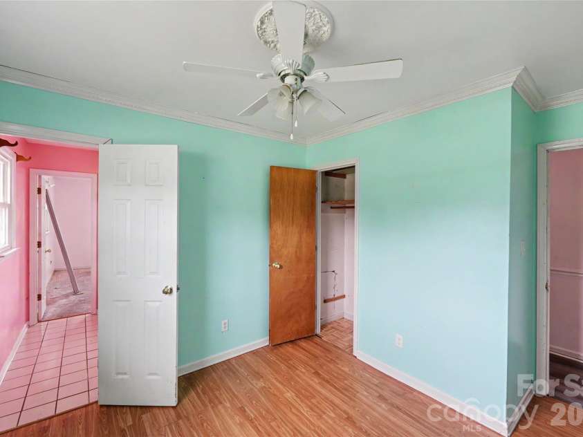 406 Greyfield Drive, Kings Mountain, NC 28086.  MLS# CAR4409413, YatesRealty ID 43387. 