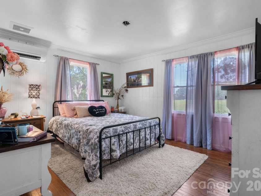 1378 NC 182 Highway, Lincolnton, NC 28092.  MLS# CAR4410292, YatesRealty ID 43389. 