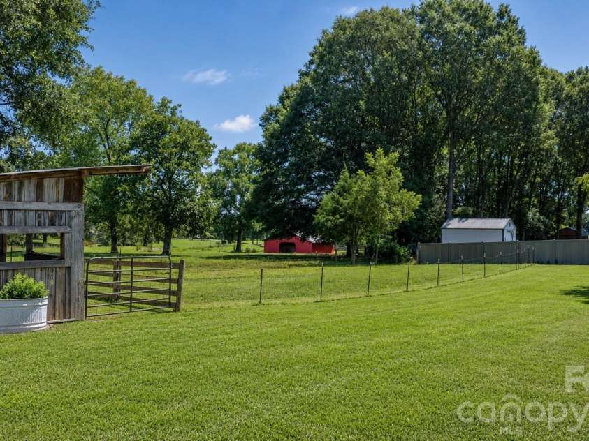 1378 NC 182 Highway, Lincolnton, NC 28092.  MLS# CAR4410292, YatesRealty ID 43389. 