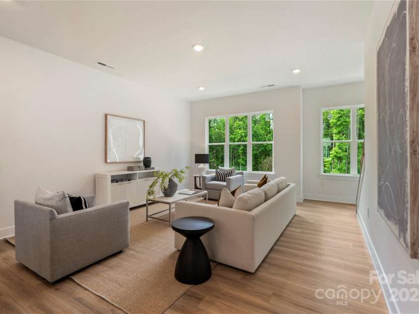 3413 Holabird Lane, Charlotte, NC 28208.  MLS# CAR4231598, YatesRealty ID 4339. 