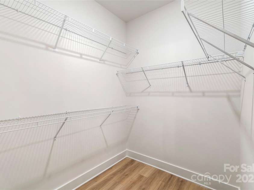 3413 Holabird Lane, Charlotte, NC 28208.  MLS# CAR4231598, YatesRealty ID 4339. 