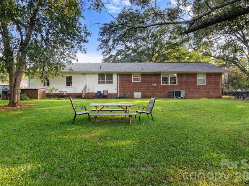 314 Laurel Hill Road, Fort Mill, SC 29707.  MLS# CAR4410458, YatesRealty ID 43390. 
