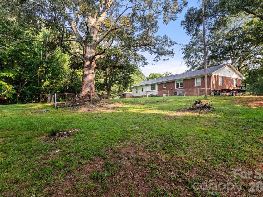 314 Laurel Hill Road, Fort Mill, SC 29707.  MLS# CAR4410458, YatesRealty ID 43390. 