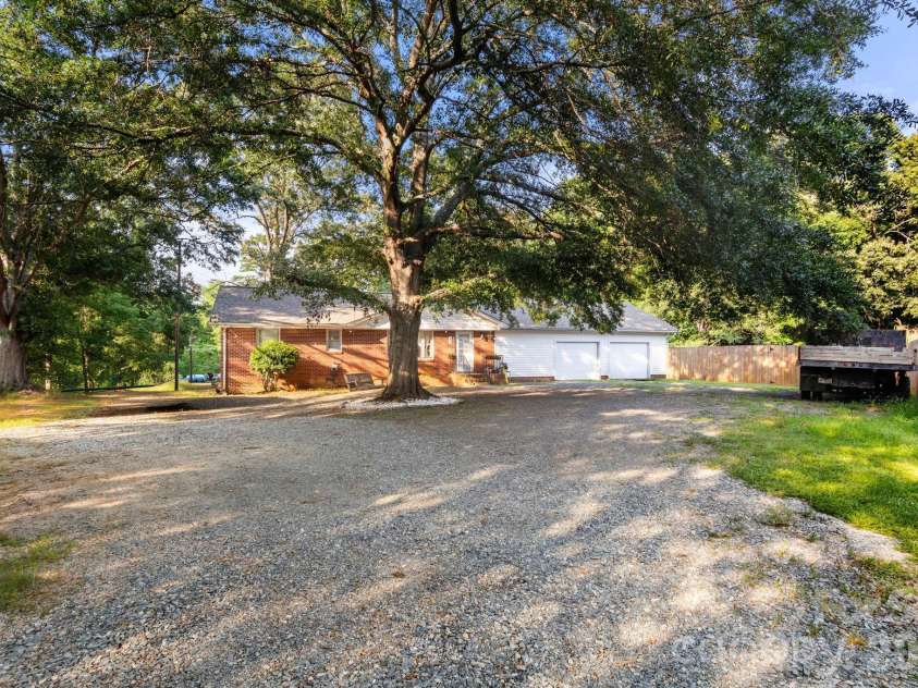 314 Laurel Hill Road, Fort Mill, SC 29707.  MLS# CAR4410458, YatesRealty ID 43390. 