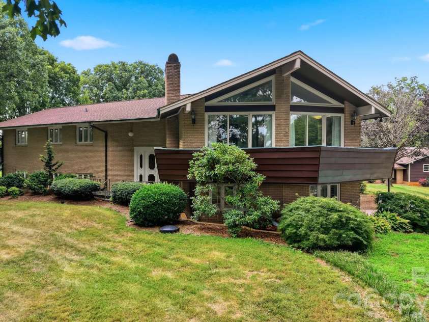 6859 River Bend Road, Claremont, NC 28610.  MLS# CAR4403349, YatesRealty ID 43391. 