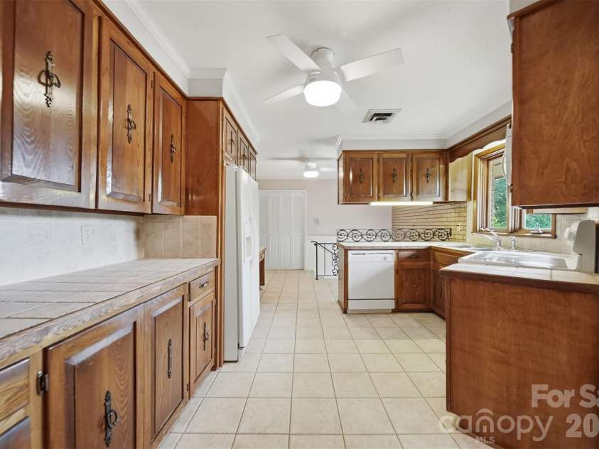 6859 River Bend Road, Claremont, NC 28610.  MLS# CAR4403349, YatesRealty ID 43391. 